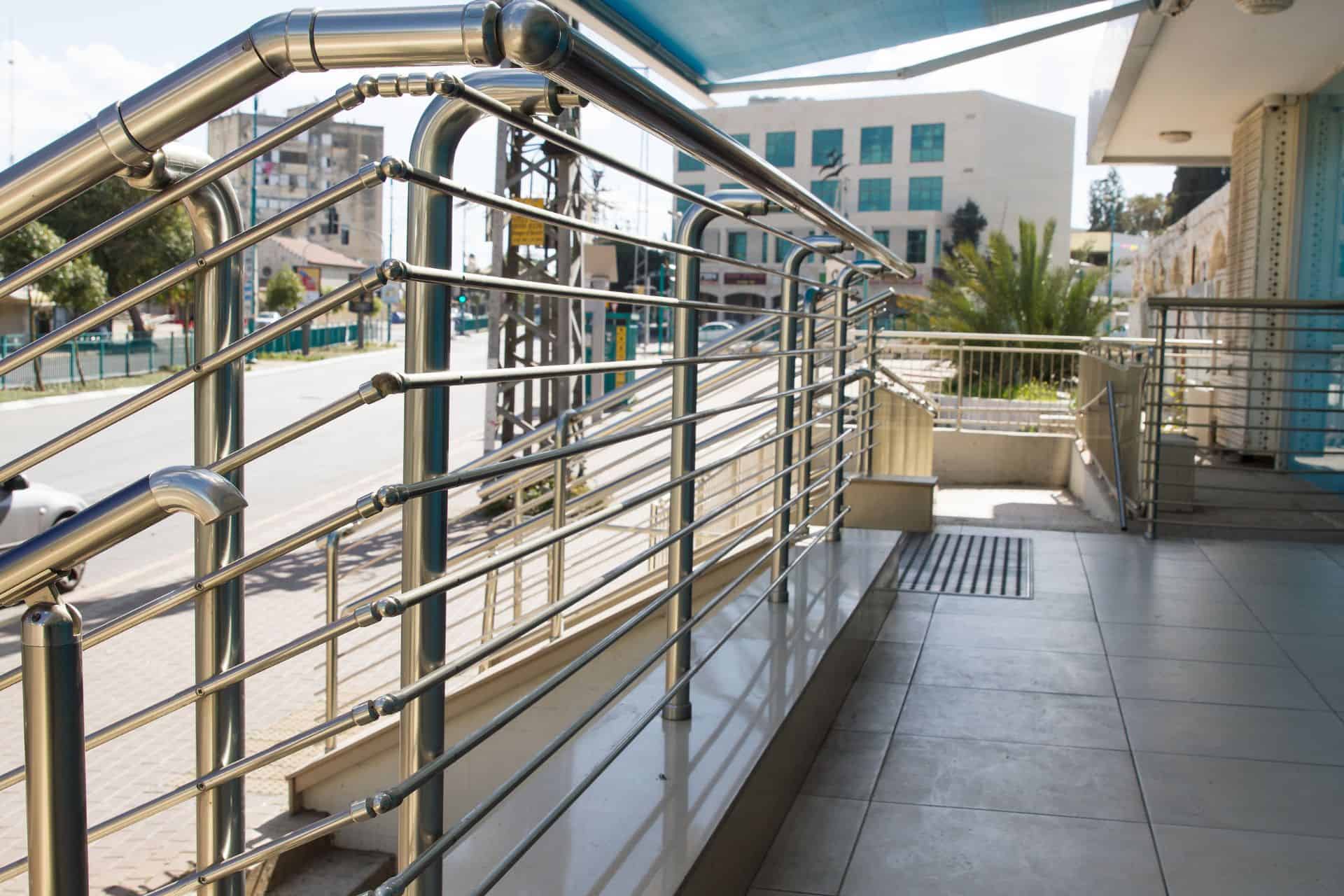 Guardrails & Hand-railing